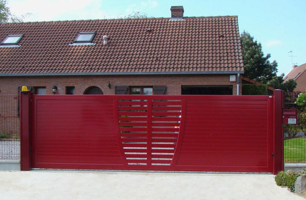 ROUGE-Portail-Cagnes-coulissant