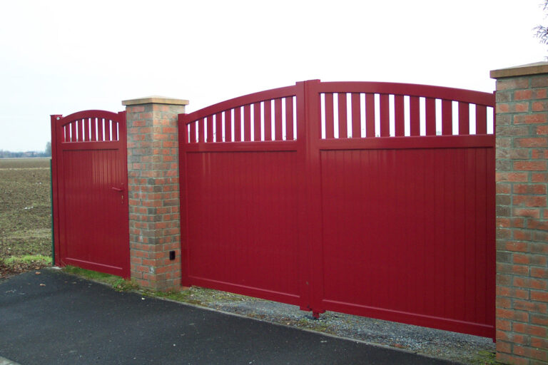 CABOURG STANDARD ROUGE PORTILLON BATTANTS ROUGE