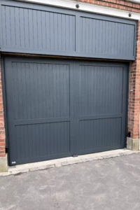 Porte en aluminium 2 battants avec imposte fixe, idéale pour grande hauteur